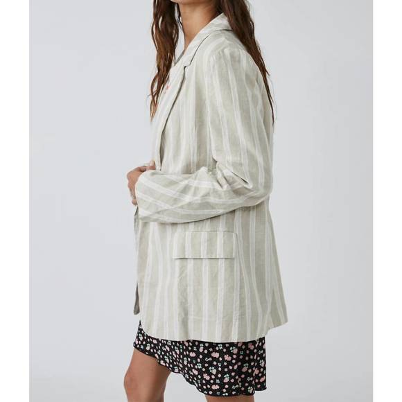NEW FREE PEOPLE fern blazer in dusty beige - Picture 2 of 3
